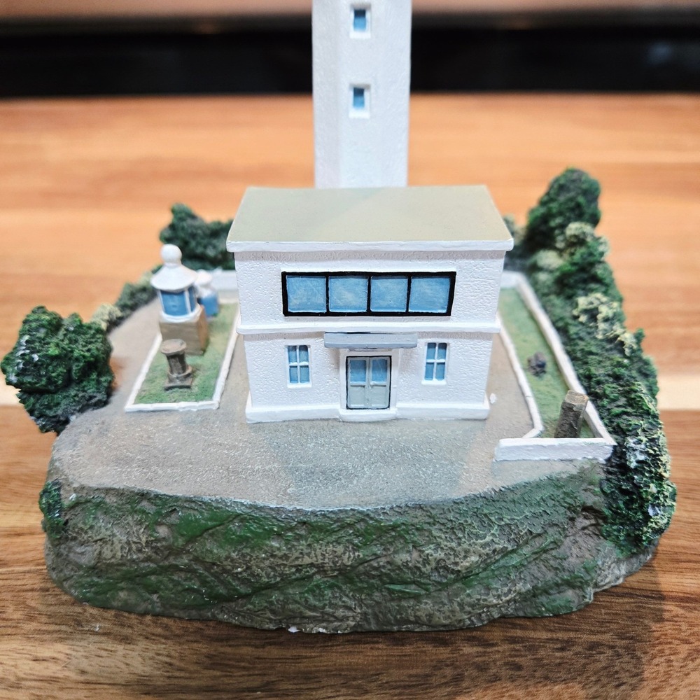 Danbury Mint Historic Lighthouses Boston Light Sculpture Collectible